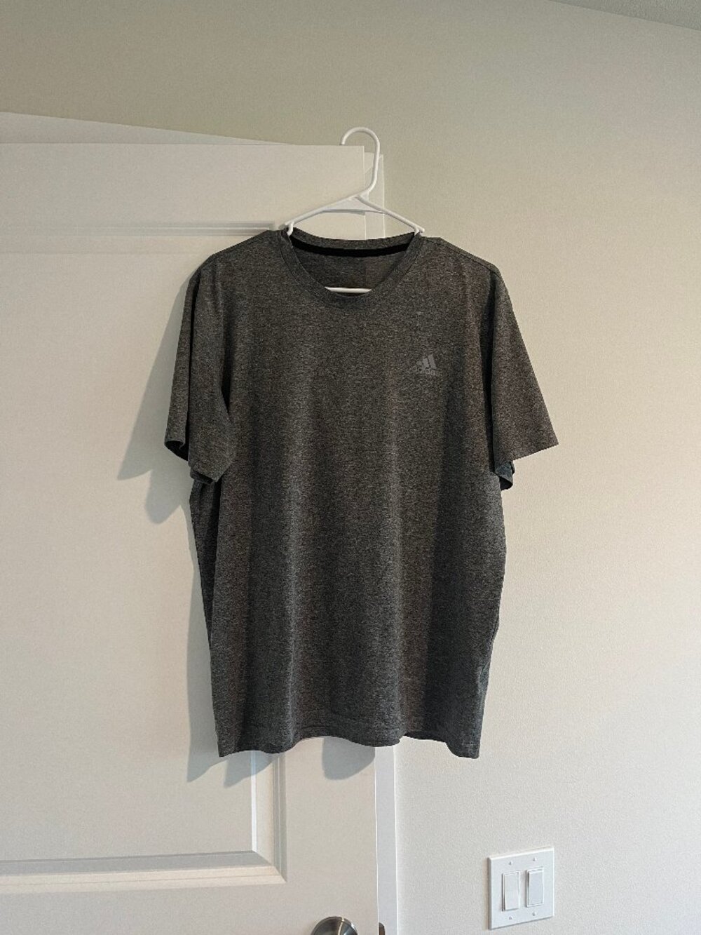 Men's Adidas Gray T Shirt Size Large